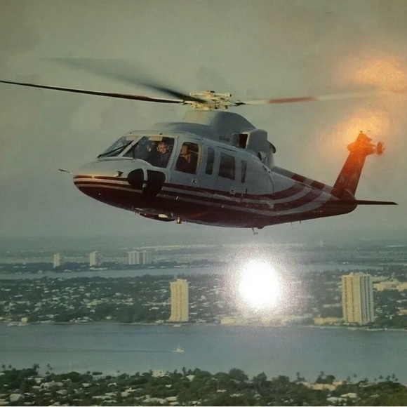 Vintage (5) 8x10 Prints Sikorsky Helicopter UH-60A Black Hawk Oil Transport - Picture 5 of 6